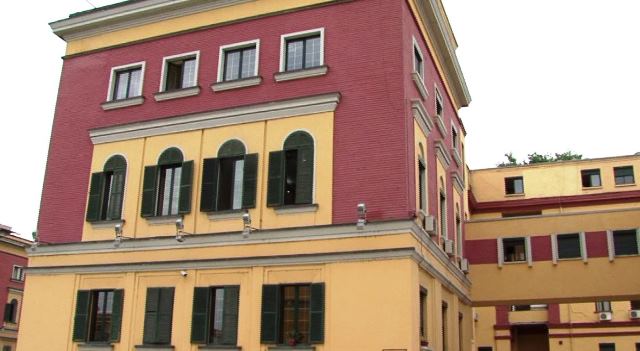 Ministria e Finanacave planifikon tenderin mbi 1 milion euro per rikonstruksionin e zyrave